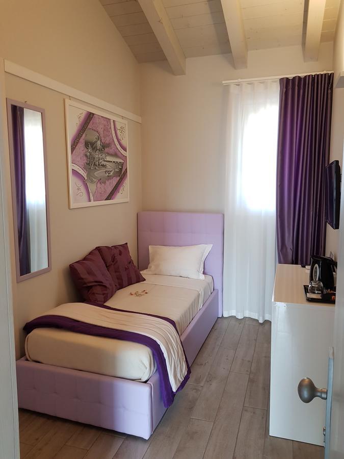 B&B Gardacharme Desenzano del Garda Extérieur photo